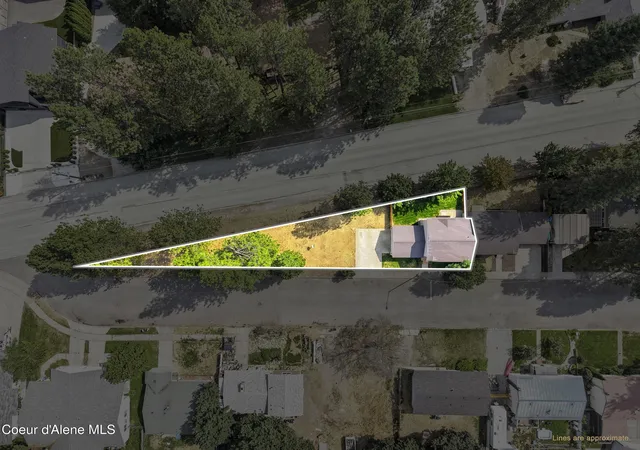 2nd image of 3208 N 9th St, Coeur D Alene, ID 83815 | MLS# 26-8519