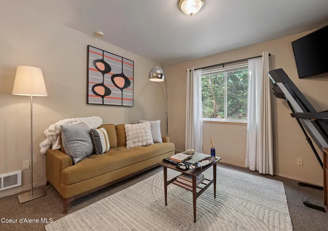 Photo 3 of Single family home for sale at 183 Carr Crk Rd, Sandpoint, ID 83864 | MLS# 26-8501 | Listing updated on 2026-08-19