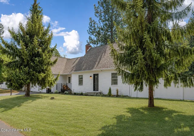 2nd image of 1140 E Forest Park Ln, Coeur D Alene, ID 83815 | MLS# 26-8605