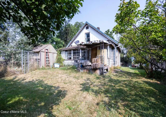 10th image of 227 W Jefferson Ave, Saint Maries, ID 83861 | MLS# 26-8555