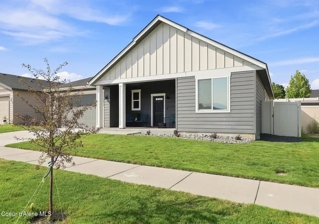 Photo 3 of Sale Pending at 5073 W Gumwood Cir, Post Falls, ID 83854 | MLS# 26-8665 | Listing updated on 2026-08-24