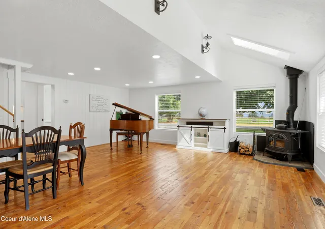 Photo 4 of Single family home for sale at 1963 E Hanley Ave, Dalton Gardens, ID 83815 | MLS# 26-8671 | Listing updated on 2026-08-24