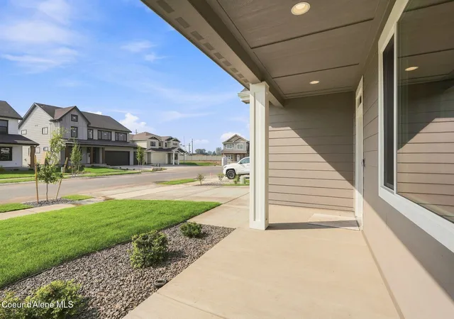 Photo 3 of Single family home for sale at 1950 N Skagit Dr, Post Falls, ID 83854 | MLS# 26-8704 | Listing updated on 2026-08-24
