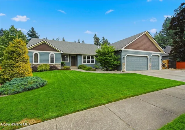 Photo 1 of Single family home for sale at 3732 N Miners Loop, Coeur D'alene, ID 83815 | MLS# 26-8683 | Listing updated on 2026-09-15