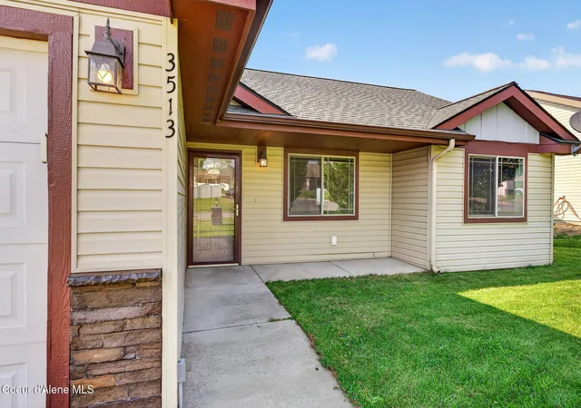 Photo 4 of Sale Pending at 3513 N Carriage Ct, Post Falls, ID 83854 | MLS# 26-8702 | Listing updated on 2026-09-24