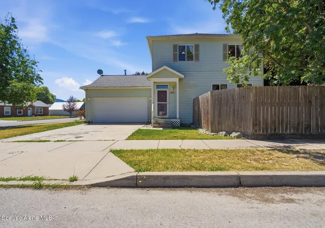 1st image of 1201 Spruce St, Sandpoint, ID 83864 | MLS# 26-8728