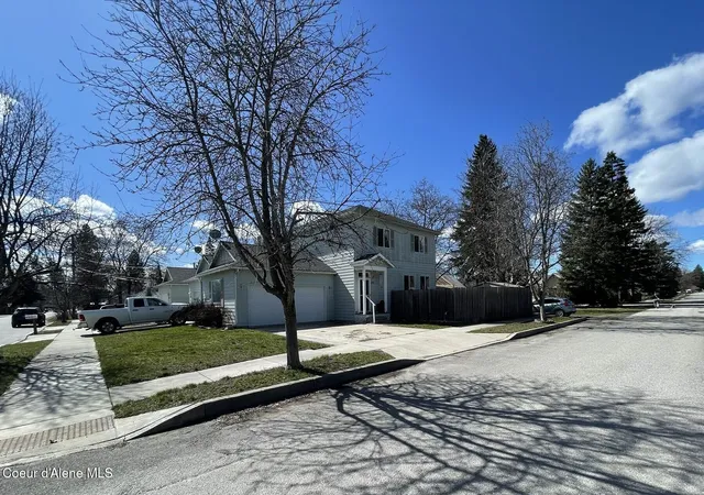 2nd image of 1201 Spruce St, Sandpoint, ID 83864 | MLS# 26-8728