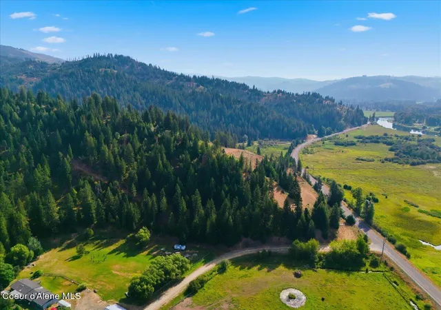 5th image of 484 Ahrs Loop Rd, St. Maries, ID 83861 | MLS# 26-8721