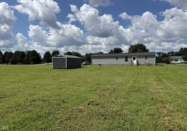 Photo 3 of Manufactured home for sale at 2083 S Friendship Dr, Paragon, IN 46166 | MLS# 22083584 | Listing updated on 2026-08-24