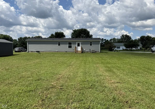 Photo 3 of Manufactured home for sale at 2083 S Friendship Dr, Paragon, IN 46166 | MLS# 22083584 | Listing updated on 2026-08-24