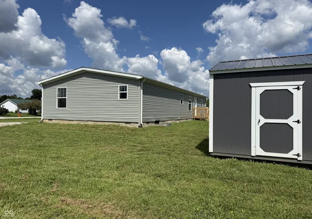 Photo 4 of Manufactured home for sale at 2083 S Friendship Dr, Paragon, IN 46166 | MLS# 22083584 | Listing updated on 2026-08-24