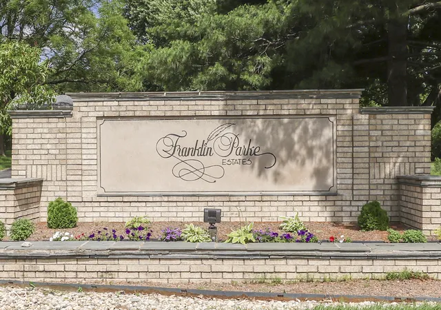 3rd image of 7401 Bunker Hill Crst, Indianapolis, IN 46259 | MLS# 22107009