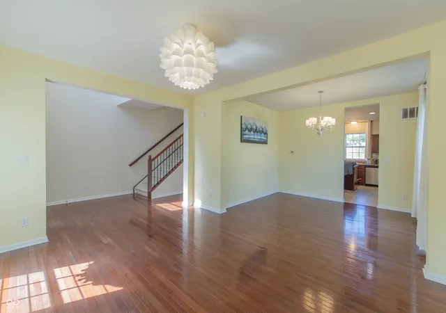 5th image of 7048 Stoney Ridge Dr, Columbus, IN 47201 | MLS# 22109709