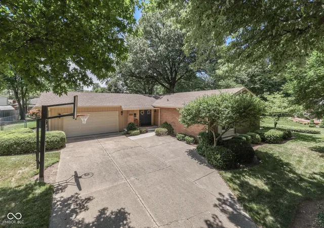 1st image of 413 Beechview Ln, Indianapolis, IN 46217 | MLS# 22114201