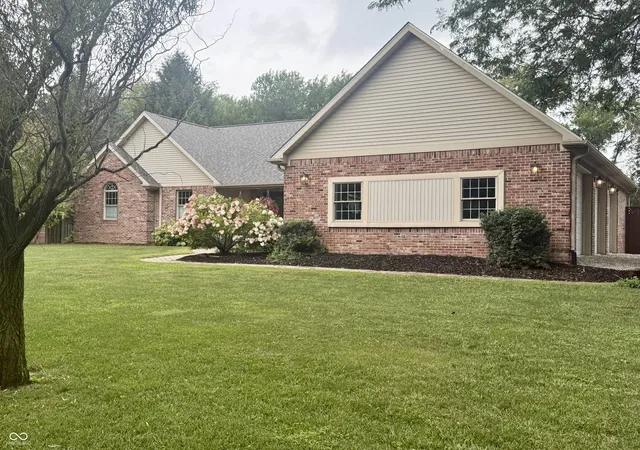 1st image of 917 S State Road 47, Crawfordsville, IN 47933 | MLS# 22117924