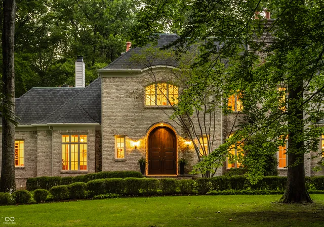 3rd image of 9150 Timberwolf Ln, Zionsville, IN 46077 | MLS# 22117941