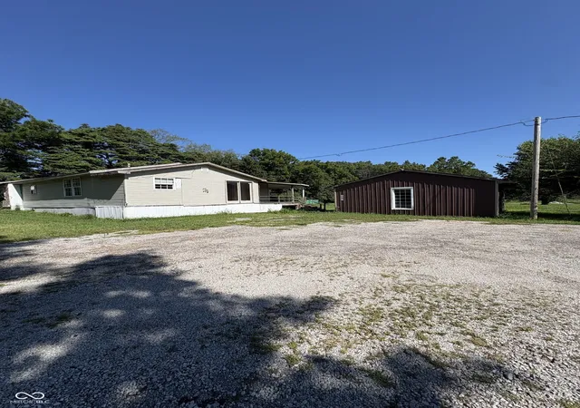 image of 887 E State Road 42 E, Cloverdale, IN 46120 | MLS# 22118388