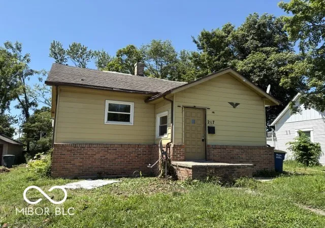 1st image of 217 S Cole Ave, Muncie, IN 47303 | MLS# 22118472