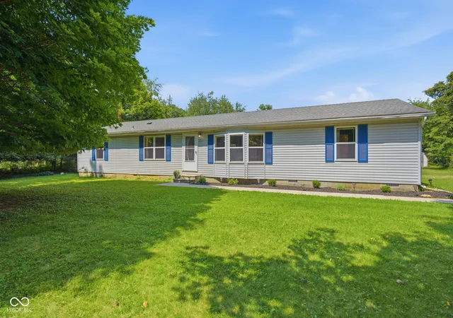 1st image of 2572 W Buckingham Dr, Crawfordsville, IN 47933 | MLS# 22119074