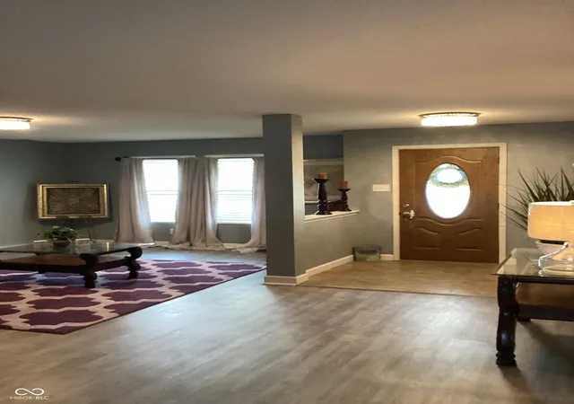 4th image of 5721 Skipping Stone Dr, Indianapolis, IN 46237 | MLS# 22119126