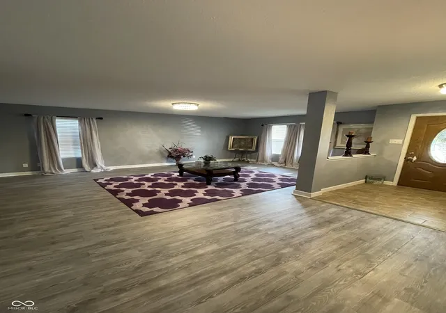 5th image of 5721 Skipping Stone Dr, Indianapolis, IN 46237 | MLS# 22119126