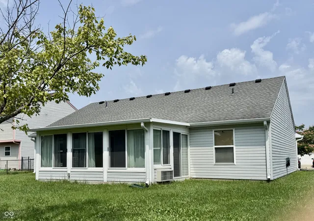 5th image of 1067 Taurus Ln, Franklin, IN 46131 | MLS# 22120005