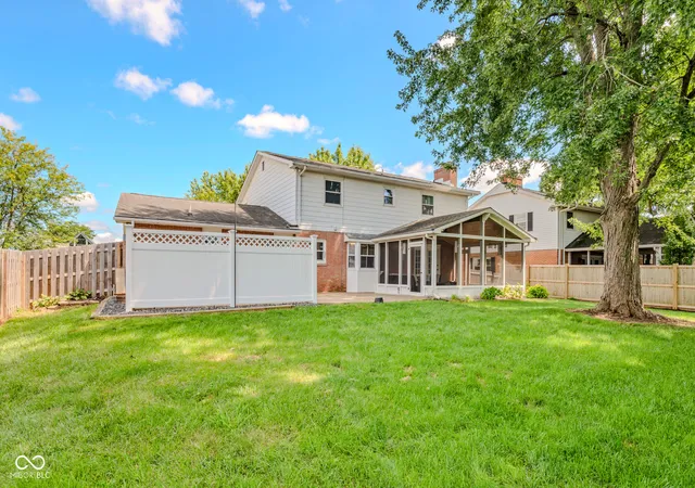 55th image of 2604 California St, Columbus, IN 47201 | MLS# 22120224