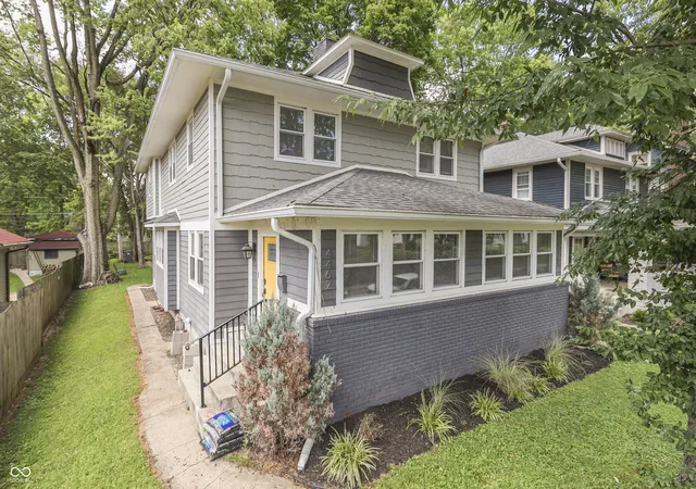2nd image of 4462 Carrollton Ave, Indianapolis, IN 46205 | MLS# 22120464
