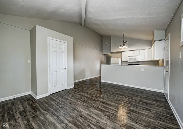 4th image of 8465 Bluff Rd, Indianapolis, IN 46217 | MLS# 22120492