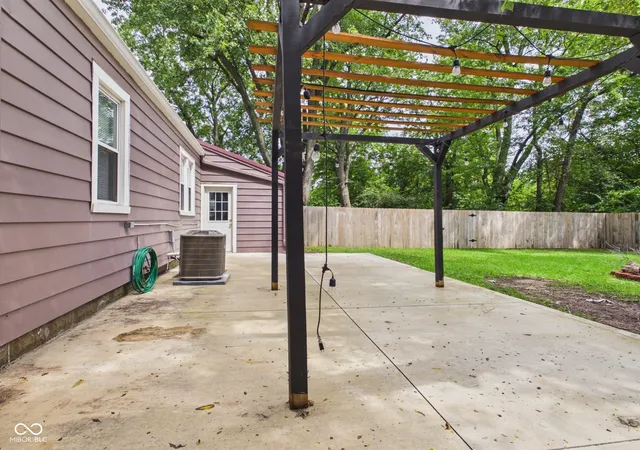 4th image of 232 Nursery Rd, Anderson, IN 46012 | MLS# 22120588
