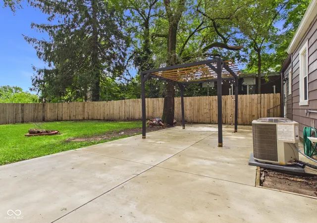 5th image of 232 Nursery Rd, Anderson, IN 46012 | MLS# 22120588