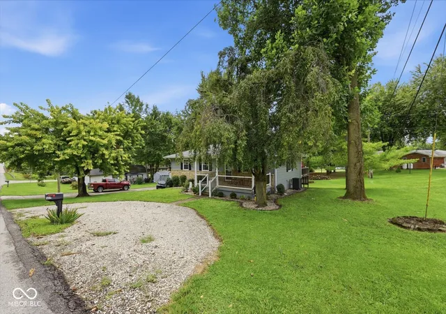 4th image of 507 E Jefferson St, Saint Paul, IN 47272 | MLS# 22120612