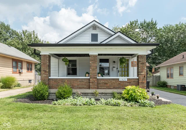 1st image of 1521 N Euclid Ave, Indianapolis, IN 46201 | MLS# 22120720