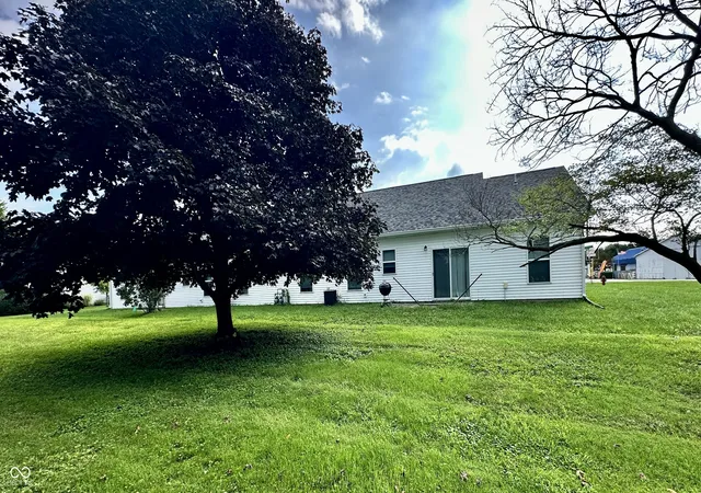 2nd image of 406 S Lincoln Ave, Fowler, IN 47944 | MLS# 22120756