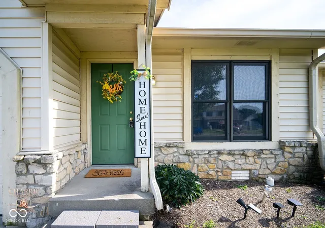 Photo 3 of Sale Pending at 337 Christy, Greenwood, IN 46143 | MLS# 22120958 | Listing updated on 2026-09-23