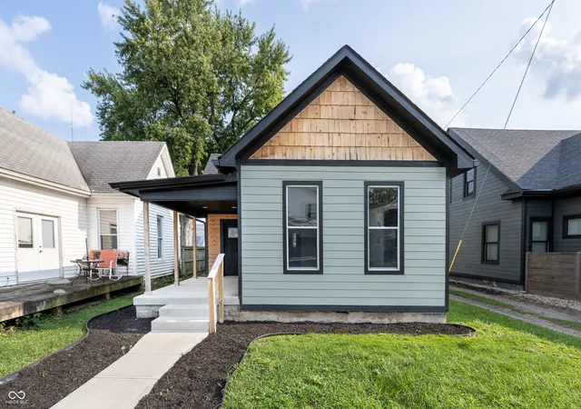 3rd image of 425 Sanders St, Indianapolis, IN 46225 | MLS# 22120991