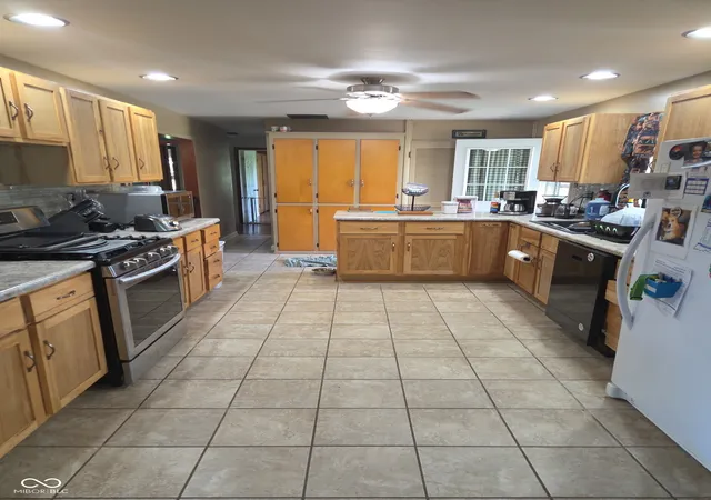 2nd image of 7518 E 1075 N, Indianapolis, IN 46259 | MLS# 22121279