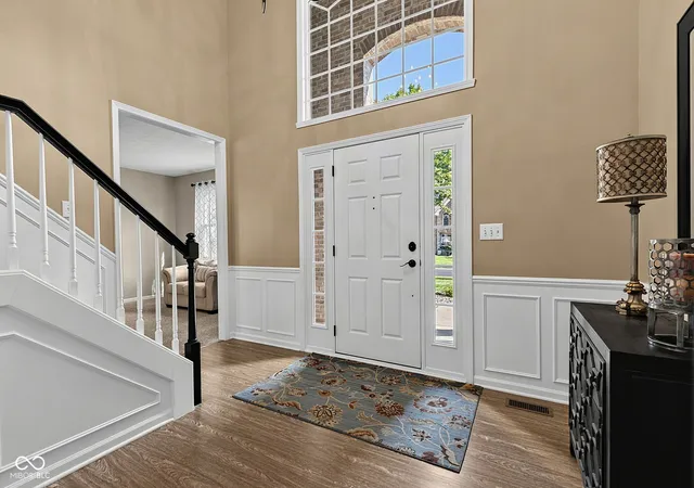 3rd image of 9981 Sugarleaf Pl, Fishers, IN 46038 | MLS# 22121286