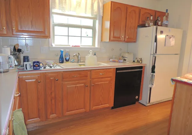 Photo 4 of Sale Pending at 10842 Harness Way, Indianapolis, IN 46239 | MLS# 22121317 | Listing updated on 2026-10-05
