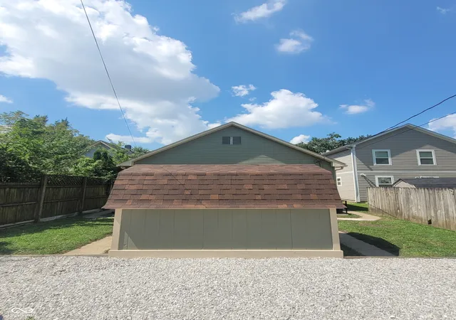 3rd image of 1329 Kappes St, Indianapolis, IN 46221 | MLS# 22121321