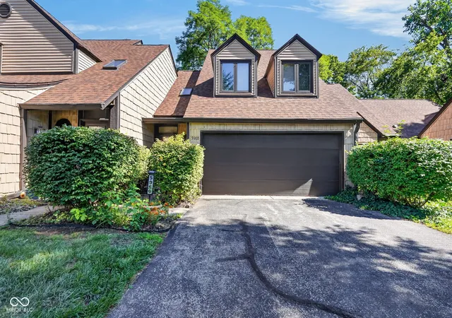 3rd image of 5960 Highgate Cir E, Indianapolis, IN 46250 | MLS# 22121325