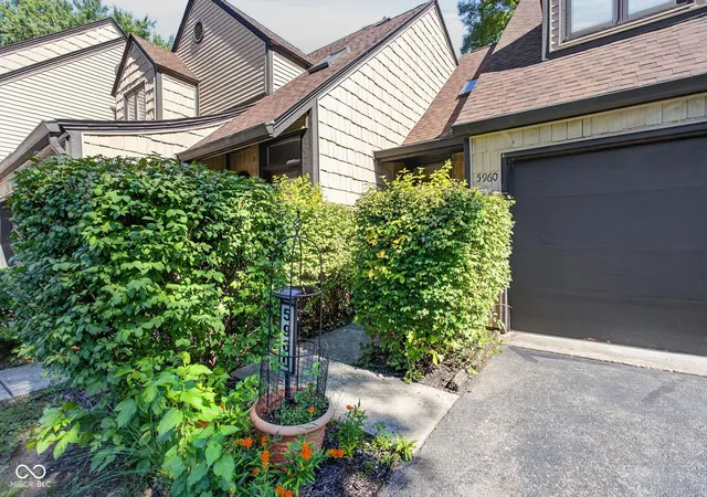 4th image of 5960 Highgate Cir E, Indianapolis, IN 46250 | MLS# 22121325