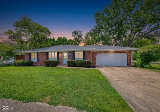 1st image of 2113 Berwick Dr, Shelbyville, IN 46176 | MLS# 22121454