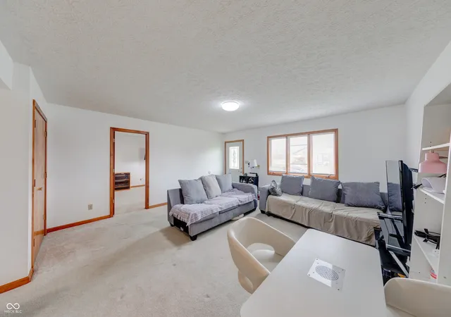 5th image of 2113 Berwick Dr, Shelbyville, IN 46176 | MLS# 22121454