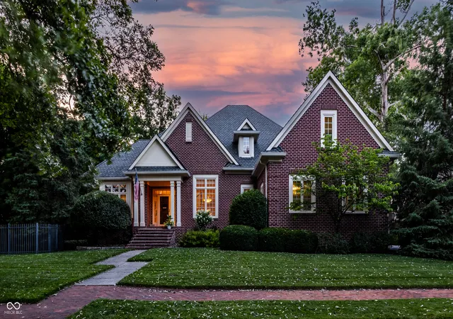 1st image of 4328 Heyward Ln, Indianapolis, IN 46250 | MLS# 22121458