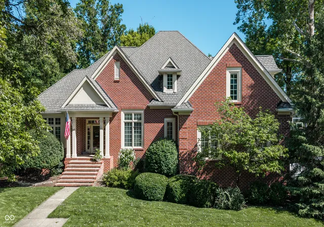 2nd image of 4328 Heyward Ln, Indianapolis, IN 46250 | MLS# 22121458
