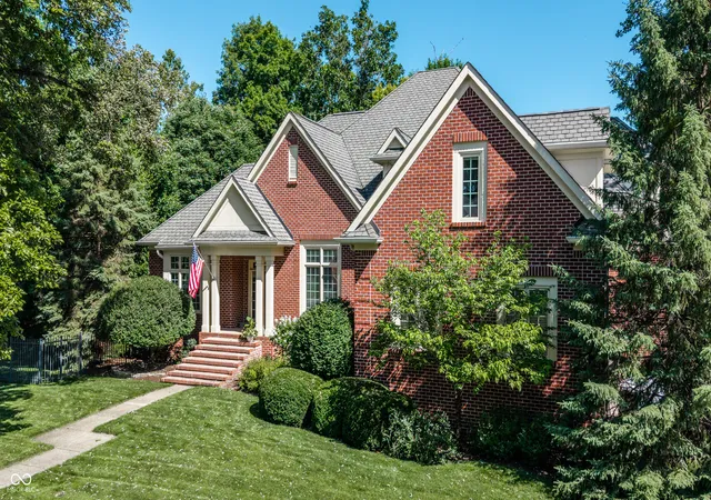 3rd image of 4328 Heyward Ln, Indianapolis, IN 46250 | MLS# 22121458