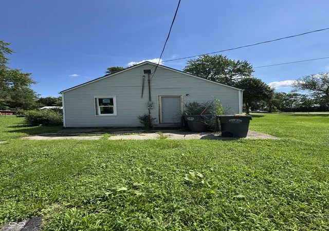 2nd image of 2807 Halford St, Anderson, IN 46016 | MLS# 22121486