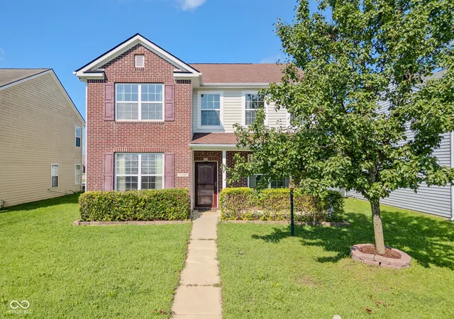 1st image of 3350 Shadow Creek Blvd, Columbus, IN 47201 | MLS# 22121618