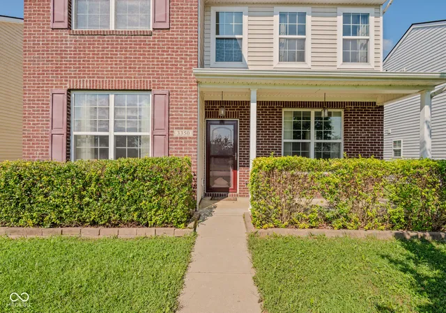2nd image of 3350 Shadow Creek Blvd, Columbus, IN 47201 | MLS# 22121618